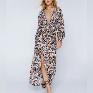 Size 12. Floral Print Knot Front Split Maxi Dress by Nasty Gal